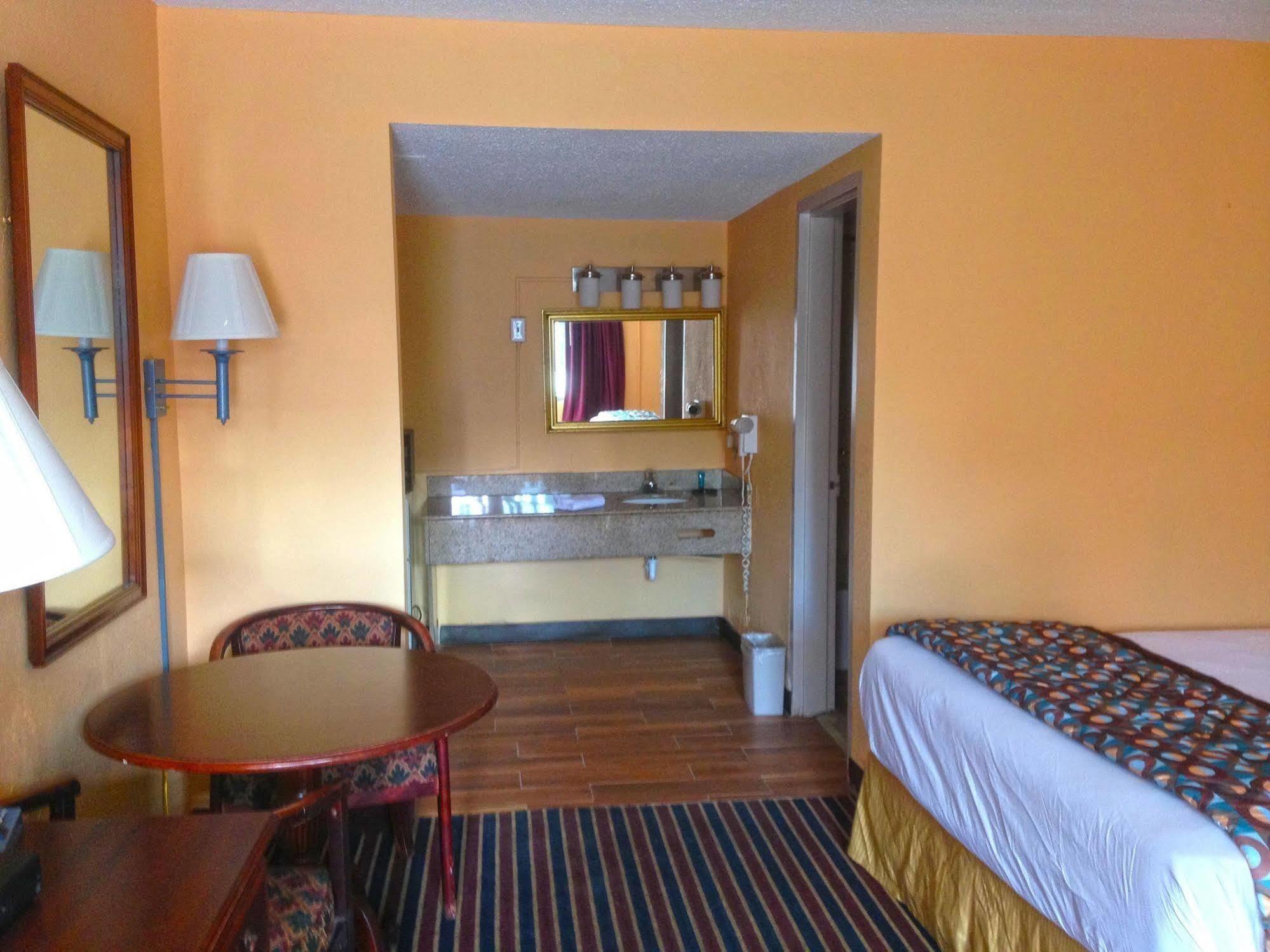 Americas Value Inn